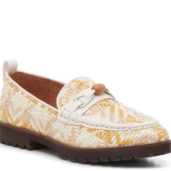 New Gentle Souls by Kenneth Cole Womens Eugene Lug Bit Tan Loafers Shoes Slip On - Picture 3 of 7